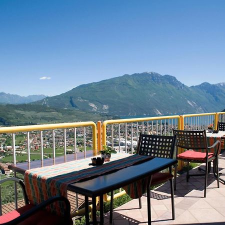Albergo Deva Riva del Garda Eksteriør bilde