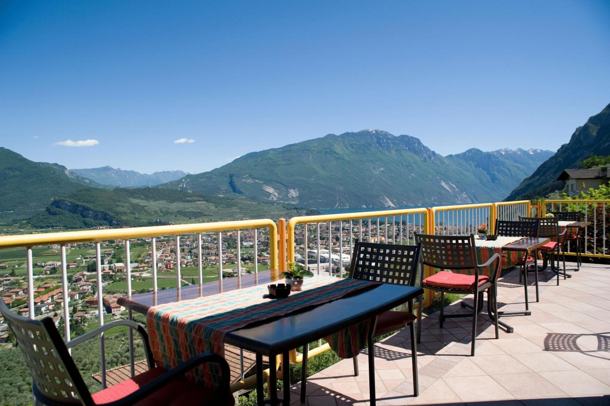 Albergo Deva Riva del Garda Eksteriør bilde