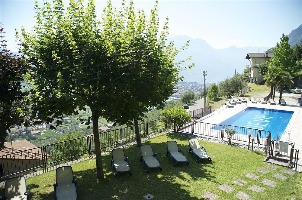 Albergo Deva Riva del Garda Eksteriør bilde
