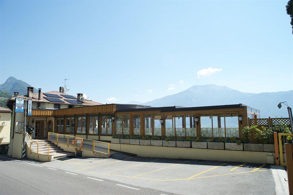 Albergo Deva Riva del Garda Eksteriør bilde